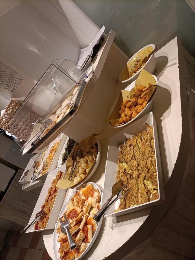 Oasi Del Mare Hotel Rimini Eksteriør billede