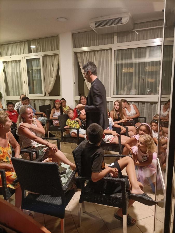Oasi Del Mare Hotel Rimini Eksteriør billede